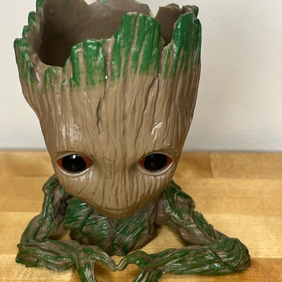 Marvel Groot Guardians of the Galaxy Lot 3 Plushies and a planter - Picture 14 of 16